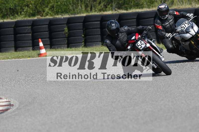 /44 09.08.2025 Plüss Moto Sport ADR/Einsteiger/54